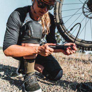 Lezyne CNC-handpomp met tubeless aandrijving