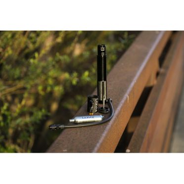 Lezyne CNC-handpomp met tubeless aandrijving