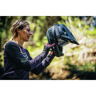 Abus AirDrop MIPS MTB-helm
