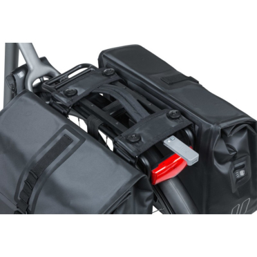 Basil Urban Dry 50L dubbele fietstas