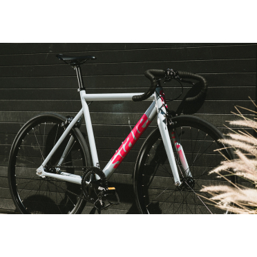 Fixie/singlespeed fiets State Bicycle 6061 Black Label v3