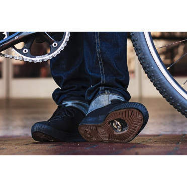 Schoenen Chroomindustrieën TRUK PRO ZWART